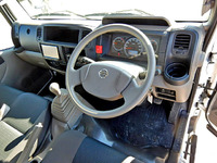 UDトラックスアトラス平ボディ小型（2t・3t）[写真21]