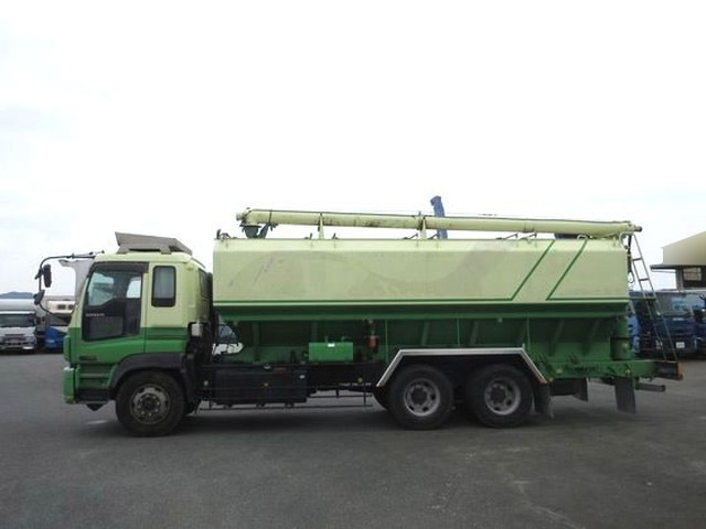 いすゞギガバルク車（粉粒体運搬車）大型（10t）[写真05]