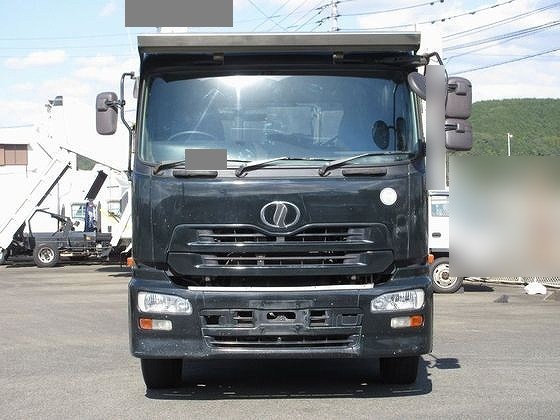 UDトラックスクオン深ダンプ（土砂禁ダンプ）大型（10t）[写真05]