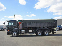 UDトラックスクオン深ダンプ（土砂禁ダンプ）大型（10t）[写真07]