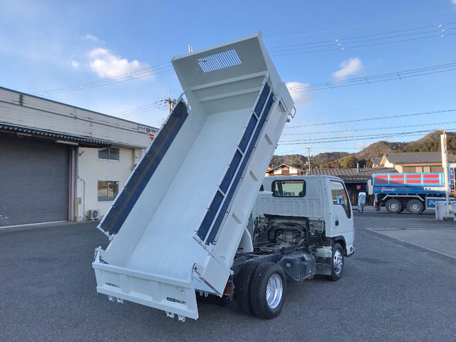 いすゞエルフダンプ小型（2t・3t）[写真10]