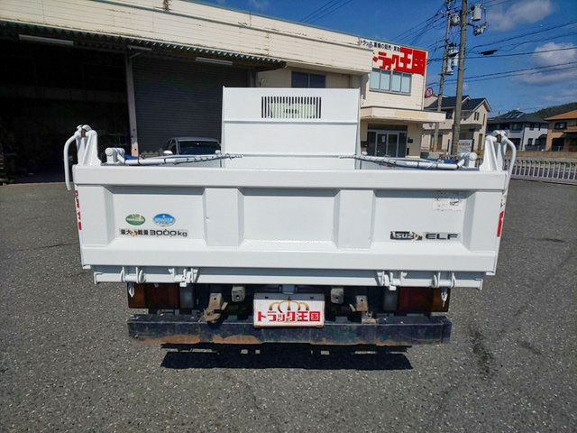 いすゞエルフダンプ小型（2t・3t）[写真11]