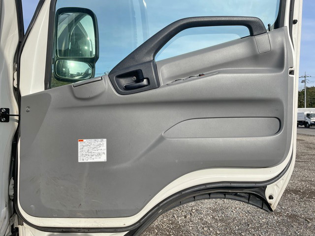 日野デュトロ平ボディ小型（2t・3t）[写真31]