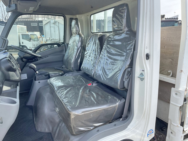 日野デュトロ平ボディ小型（2t・3t）[写真33]