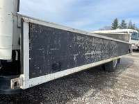 日野デュトロ平ボディ小型（2t・3t）[写真11]