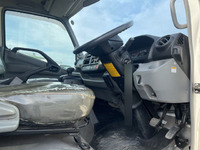 日野デュトロ平ボディ小型（2t・3t）[写真24]