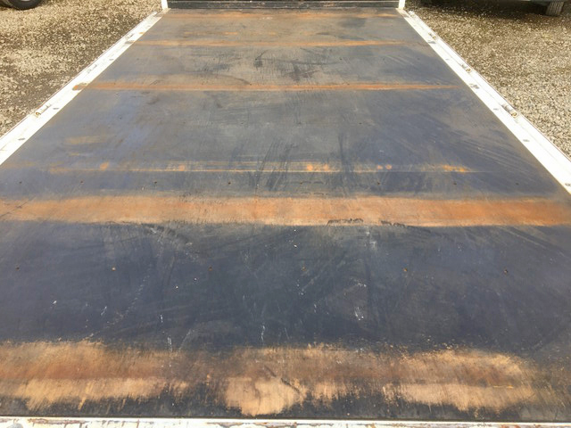 三菱ふそうキャンター平ボディ小型（2t・3t）[写真12]