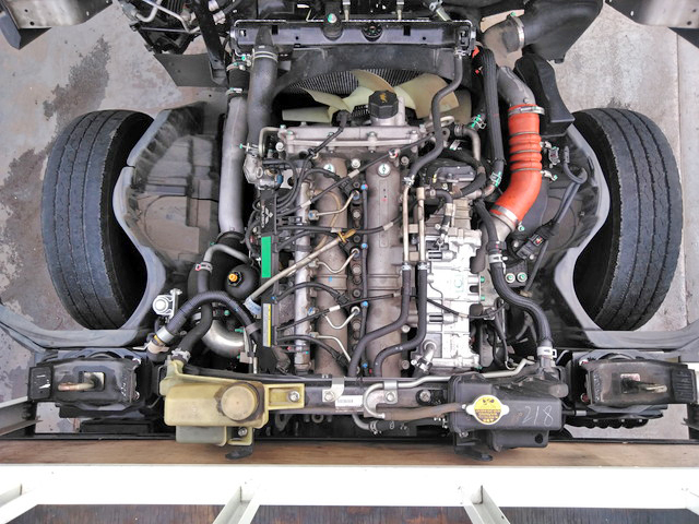 三菱ふそうキャンター平ボディ小型（2t・3t）[写真27]