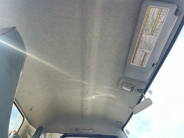 三菱ふそうキャンター平ボディ小型（2t・3t）[写真27]