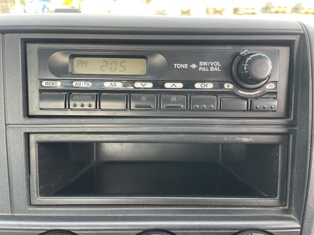 三菱ふそうキャンター平ボディ小型（2t・3t）[写真30]