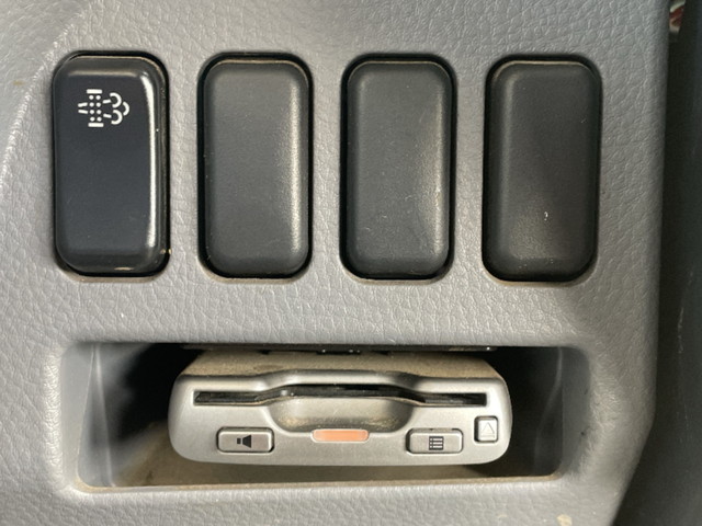 三菱ふそうキャンター平ボディ小型（2t・3t）[写真32]