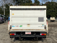 三菱ふそうキャンター平ボディ小型（2t・3t）[写真08]