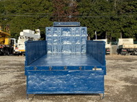 いすゞフォワード平ボディ増トン（6t・8t）[写真10]