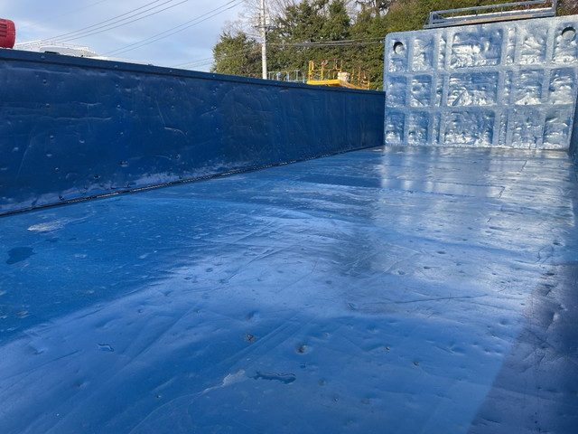 いすゞフォワード平ボディ増トン（6t・8t）[写真13]