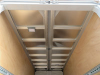 いすゞエルフアルミウイング小型（2t・3t）[写真10]