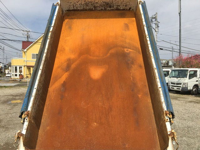 いすゞエルフダンプ小型（2t・3t）[写真12]