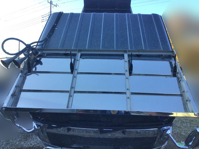 いすゞエルフ深ダンプ（土砂禁ダンプ）小型（2t・3t）[写真11]