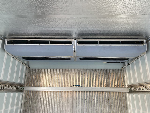 日野プロフィア冷凍車（冷蔵車）大型（10t）[写真16]