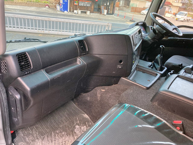 日野プロフィア冷凍車（冷蔵車）大型（10t）[写真33]