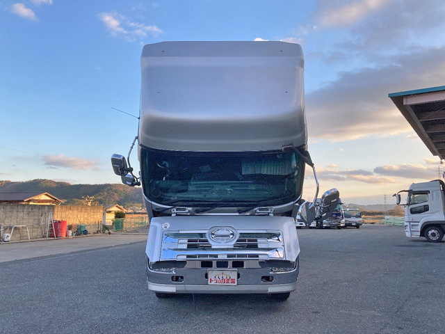 日野プロフィア冷凍車（冷蔵車）大型（10t）[写真09]