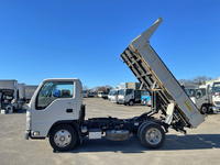いすゞエルフダンプ小型（2t・3t）[写真06]