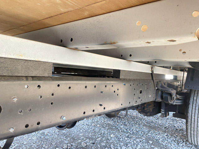 トヨタトヨエース平ボディ小型（2t・3t）[写真13]