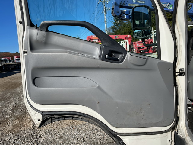 日野デュトロ平ボディ小型（2t・3t）[写真18]