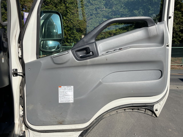 日野デュトロ平ボディ小型（2t・3t）[写真19]