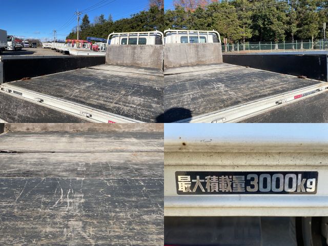 日野デュトロ平ボディ小型（2t・3t）[写真11]