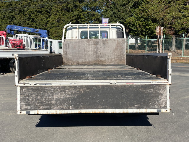 日野デュトロ平ボディ小型（2t・3t）[写真09]