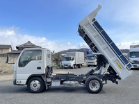 いすゞエルフダンプ小型（2t・3t）[写真06]