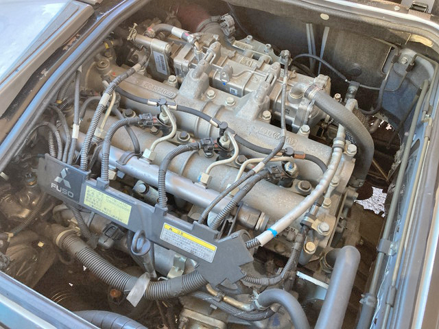 三菱ふそうローザマイクロバス[写真37]