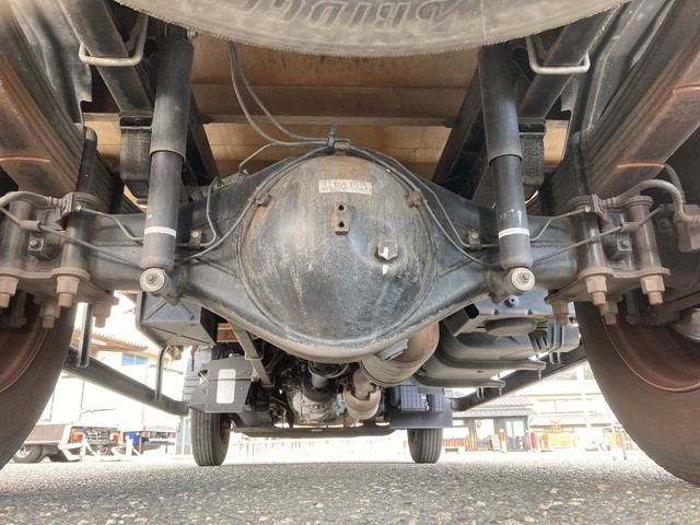 三菱ふそうキャンター幌ウイング小型（2t・3t）[写真20]