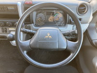 三菱ふそうキャンター幌ウイング小型（2t・3t）[写真30]