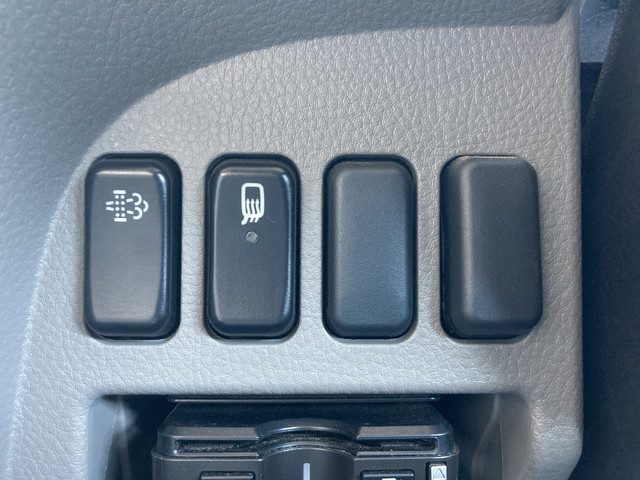 三菱ふそうキャンター幌ウイング小型（2t・3t）[写真35]