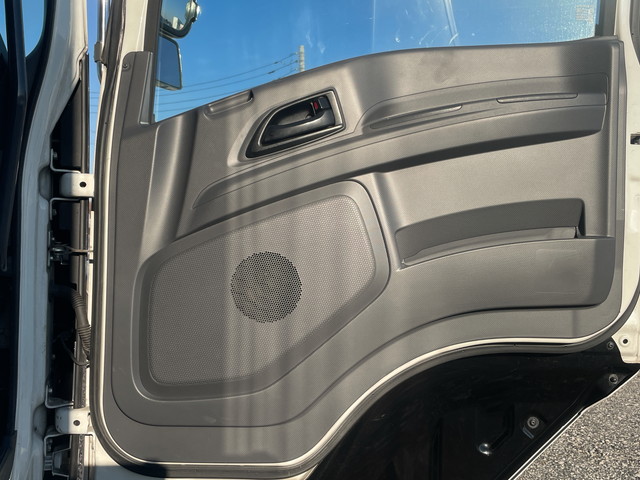 いすゞギガ冷凍車（冷蔵車）大型（10t）[写真22]