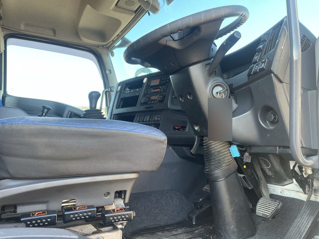 いすゞギガ冷凍車（冷蔵車）大型（10t）[写真24]