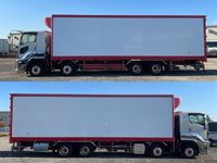 いすゞギガ冷凍車（冷蔵車）大型（10t）[写真05]