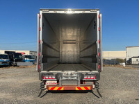 いすゞギガ冷凍車（冷蔵車）大型（10t）[写真09]