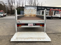 いすゞフォワード平ボディ中型（4t）[写真10]