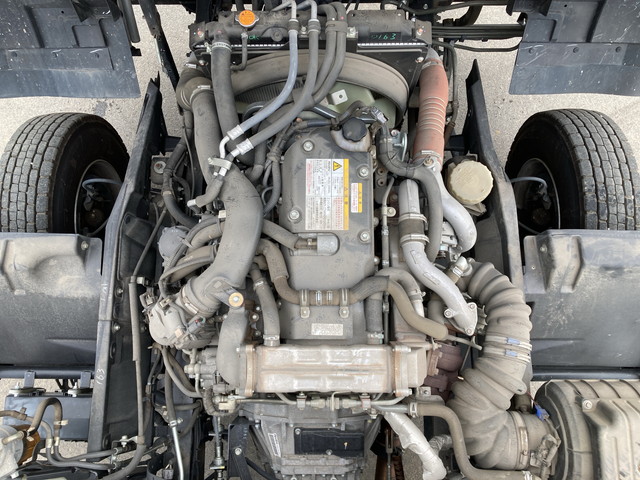 いすゞフォワード平ボディ中型（4t）[写真23]