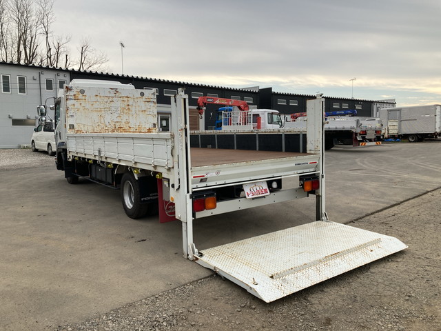 いすゞフォワード平ボディ中型（4t）[写真03]