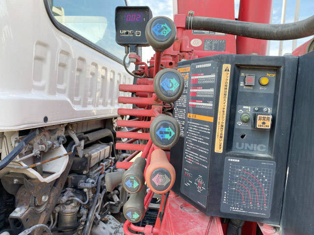 いすゞフォワードユニック4段中型（4t）[写真14]