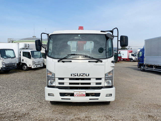 いすゞフォワードユニック4段中型（4t）[写真08]