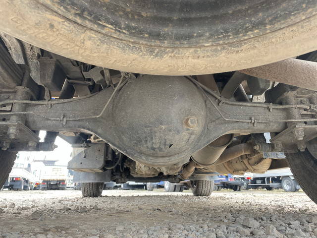 いすゞエルフダブルキャブ（Wキャブ）小型（2t・3t）[写真16]