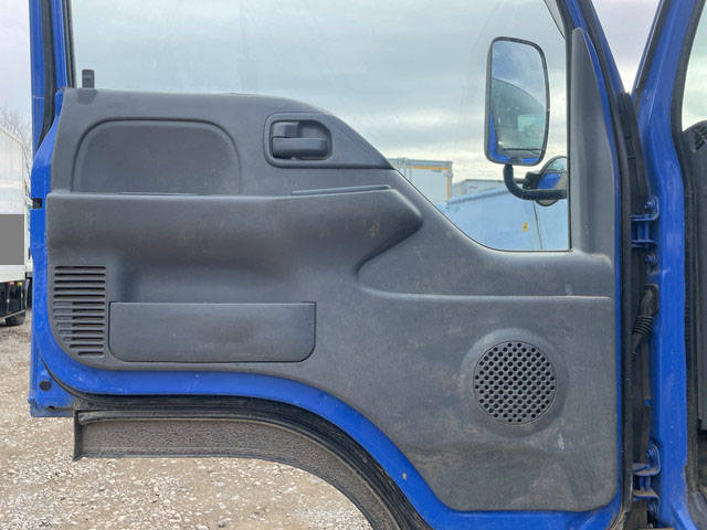 いすゞエルフダブルキャブ（Wキャブ）小型（2t・3t）[写真19]