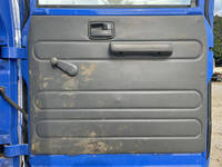 いすゞエルフダブルキャブ（Wキャブ）小型（2t・3t）[写真22]