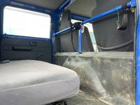 いすゞエルフダブルキャブ（Wキャブ）小型（2t・3t）[写真30]