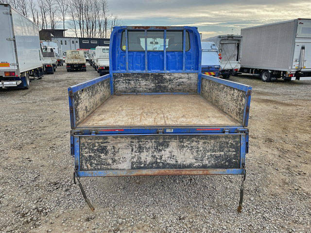 いすゞエルフダブルキャブ（Wキャブ）小型（2t・3t）[写真08]