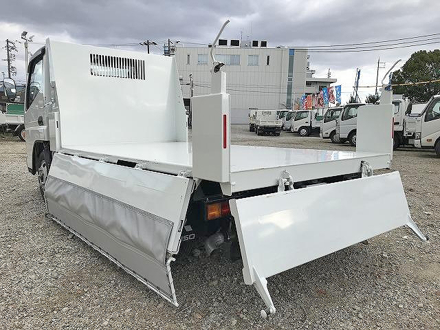 三菱ふそうキャンターダンプ小型（2t・3t）[写真04]